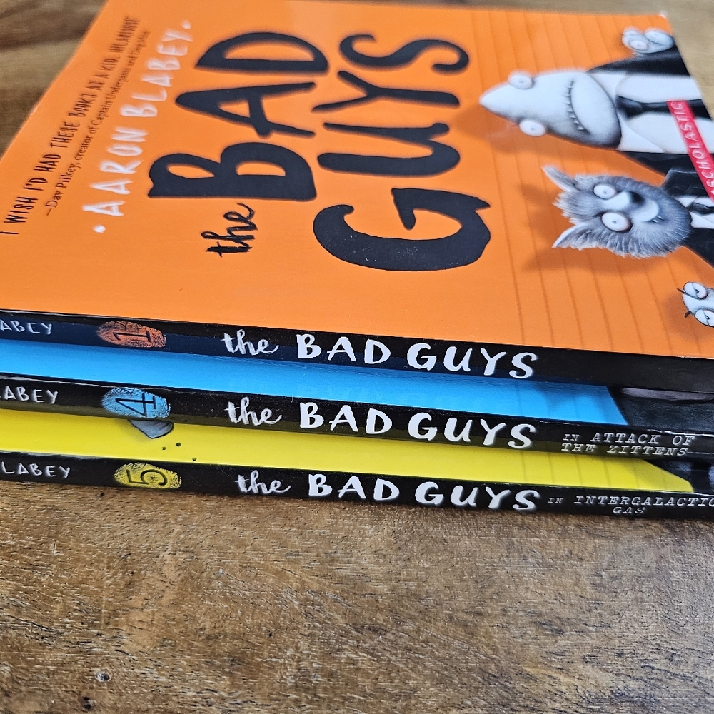 3 The Bad Guys By Aaron Blabey Books 1, 4 & 5 Paperback Scholastic Bestsellers